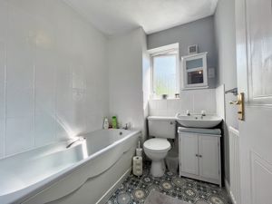 Photo 30- click for photo gallery